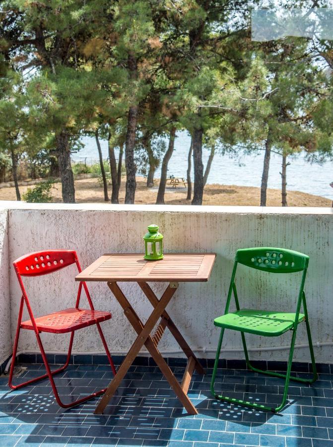 Summerday Villa Private Beach Nea Irakleia Exterior photo